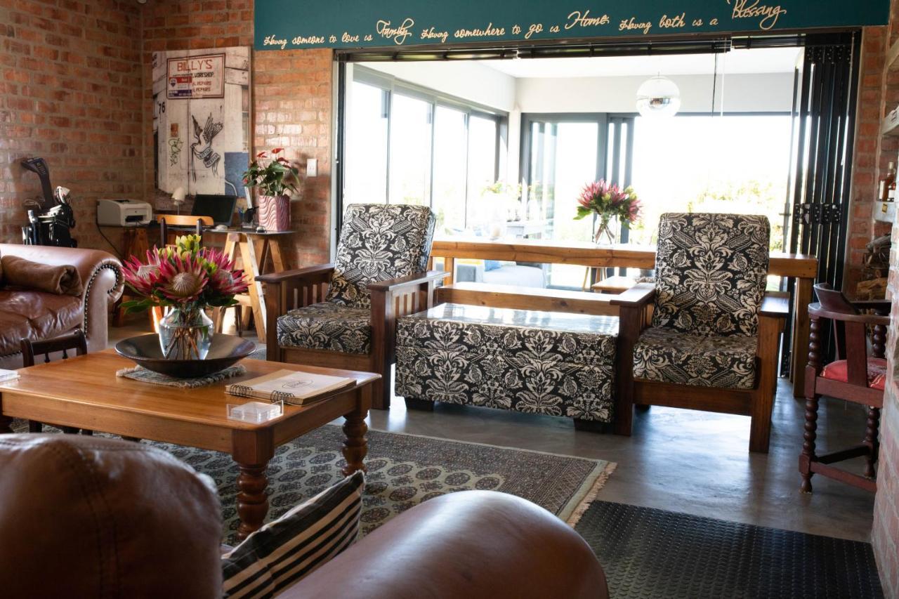 Stay At Friends Economic Rooms Malkopvlei Εξωτερικό φωτογραφία
